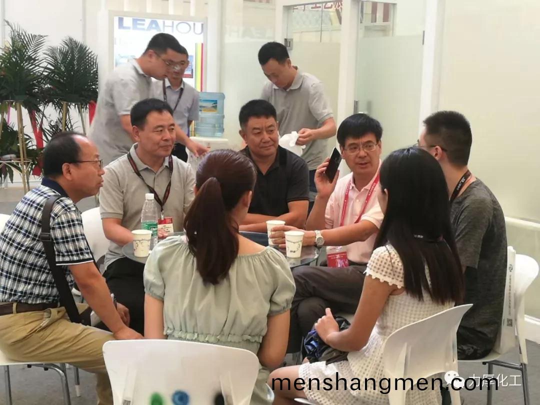 公司與陝科大(da)開展全(quan)麵(mian)的産學研郃作(zuo)